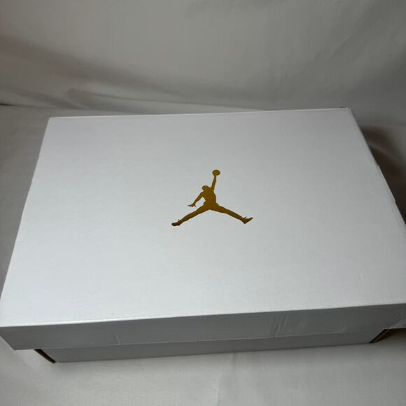 Size 8 - Wmns Air Jordan 1 Mid Grey Fog Women's Shoes - Picture 11 of 12